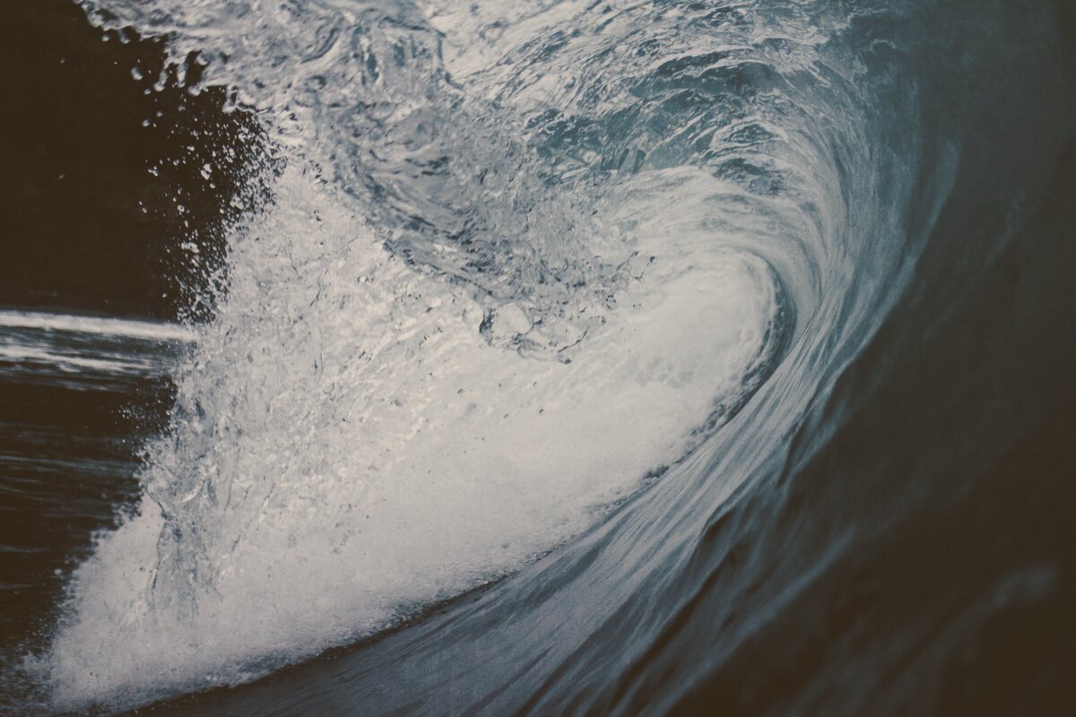 Des mouvements en vagues, appliqués sur le trajet du nerf vague.