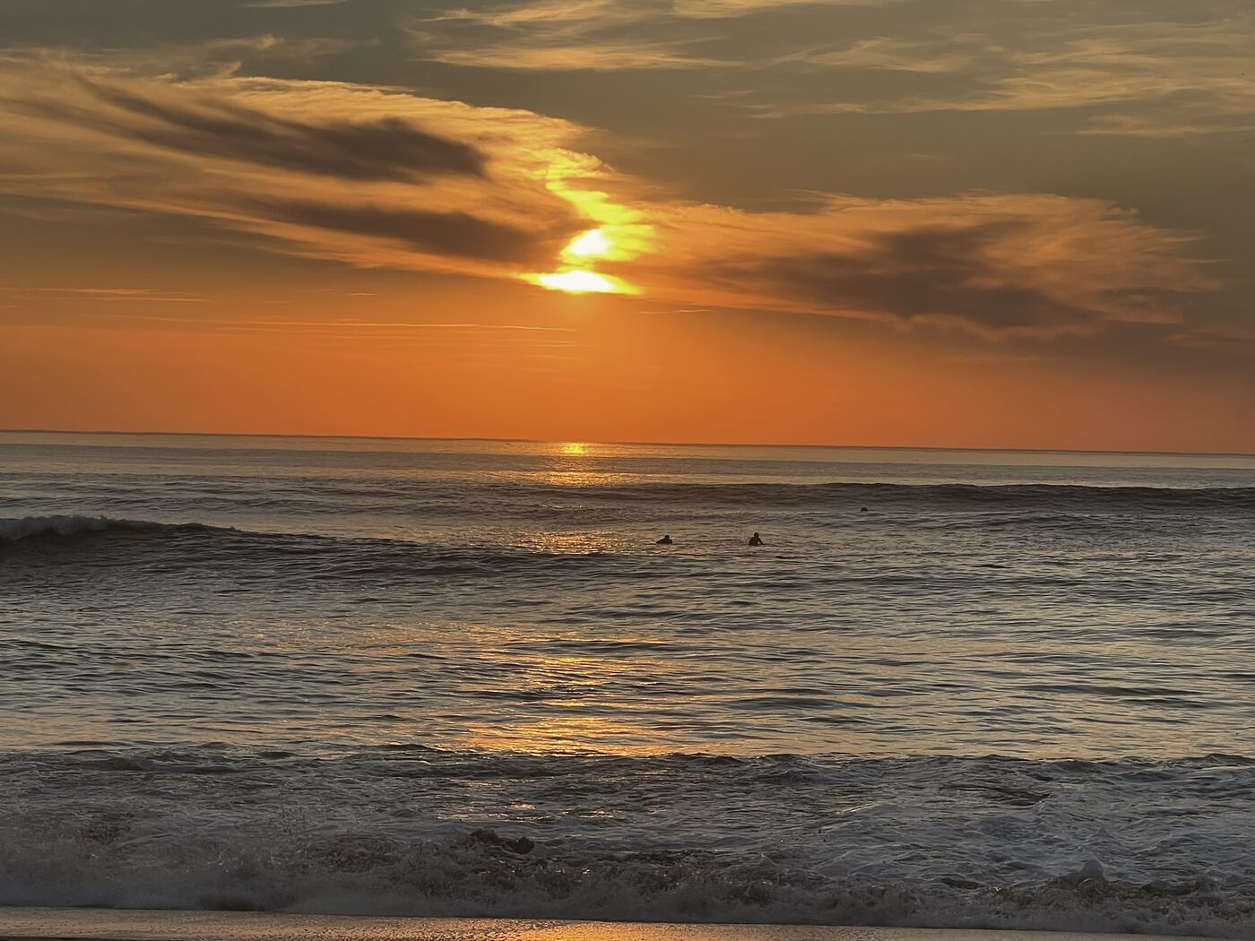 La côte basque, au crépuscule.